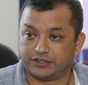 भक्तपुरस्थित अपरेसन थिएटरको स्वास्थ्य मन्त्री गगन थापाद्वारा उद्घाटन