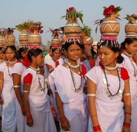 स्ववियूको नेतृत्वमा यस कारण पुग्दैनन् थारु विद्यार्थी