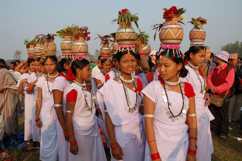 स्ववियूको नेतृत्वमा यस कारण पुग्दैनन् थारु विद्यार्थी