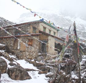 ओझेलमा परेको रलिङ गुम्बा