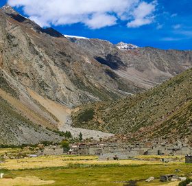 हजार वर्ष पुरानो हल्जी गुम्बा