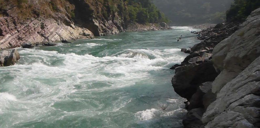 शक्ति देखाउने भन्दै दुई झाँक्री कर्णालीमा हाम फाले