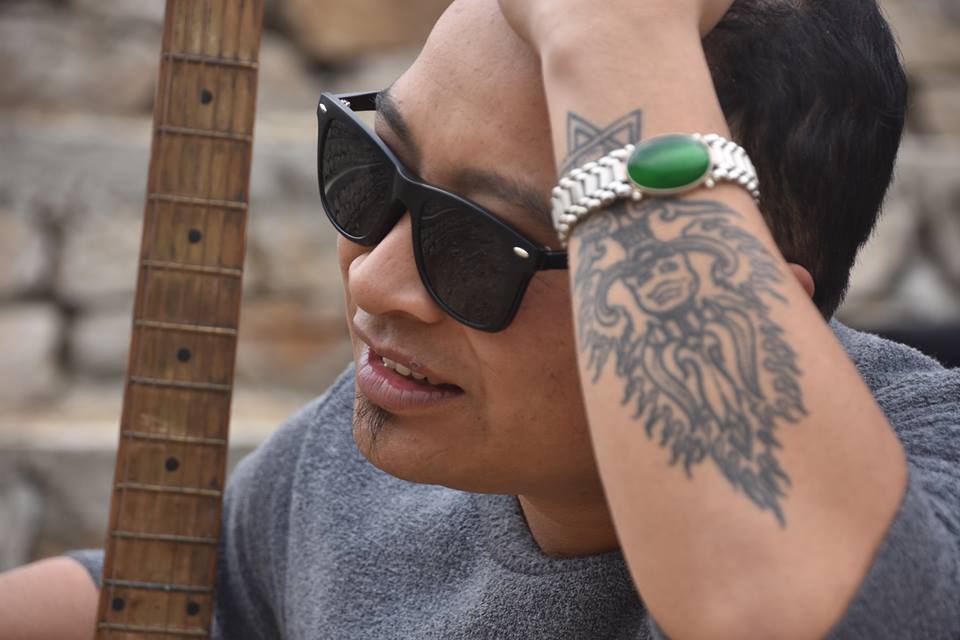 संचारकर्मी नुतन श्रेष्ठले “सोलुखोला तरेर आज लिएर आए”