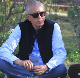 शशांकको ‘दोहोरो चरित्र’ : ओल्लो घरको नरे पल्लो घरमा सरे !