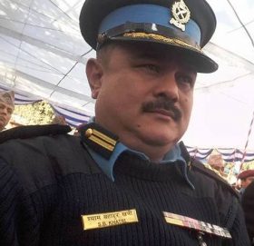 ३३ केजी सुनकाण्डमा मुछिएका एसएसपी श्याम खत्रीद्वारा अदालतमा आत्मसमर्पण