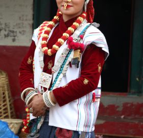 रबिता मगर खालिङ भेषभुषामा