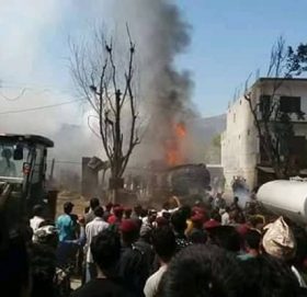 तेल ट्याङ्करमा आगलागी