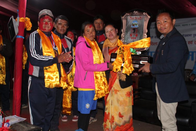 प्रथम अध्यक्ष रनिङ शिल्ड सम्पन्न, माप्य दुधकोशी ७ लाई महिला भलिबल उपाधी