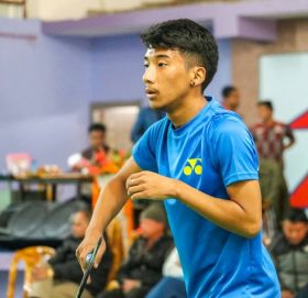 आठौ क्षत्रीय ब्याडमिन्टन प्रतियोगिता २०७५ को प्रतिनिधित्व गर्दै सोलुखुम्बुको पेम्बा शेर्पा फाईनलमा