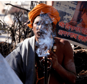 शिवरात्रीमा गाँजा ताने कारवाही, गाँजा बेच्ने ‘बाबा’ पनि निगरानीमा