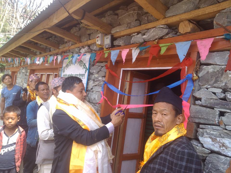 माप्य दुधकोशीमा एकै दिन चार सडक उद्घाटन, दुई भवन शिलान्यास (फोटो फिचर)