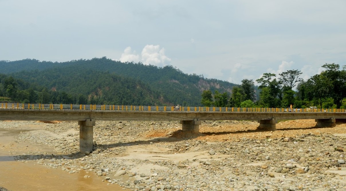 वाकु जोड्ने कायाघाटमा बन्ने भयो पक्की पुल