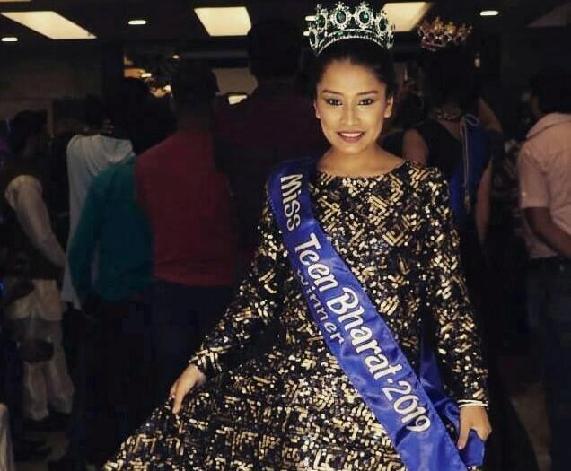 नेपालकी चेली निकिता थापाले जितिन् ‘मिस टीन भारत’को उपाधि