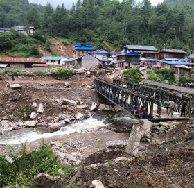 बेलीब्रिजले जोड्यो सोलुदुधकुन्ड नगरपालिकाको गोराखानी र टाप्टिङ