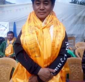 पूर्व अध्यक्ष जसे राईलाई सम्मान