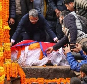 दुःखद संयोग, आफैंले तयार गरेको चितामा आफैं जल्नुपर्दा