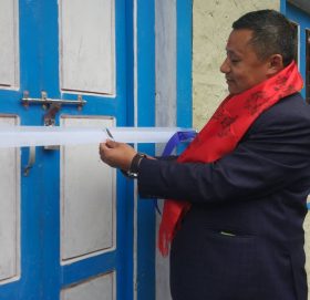 माप्य दुधकोशी गाउँपालिकामा एकै दिनमा २ भवन र एक मन्दिरको उत्घाटन