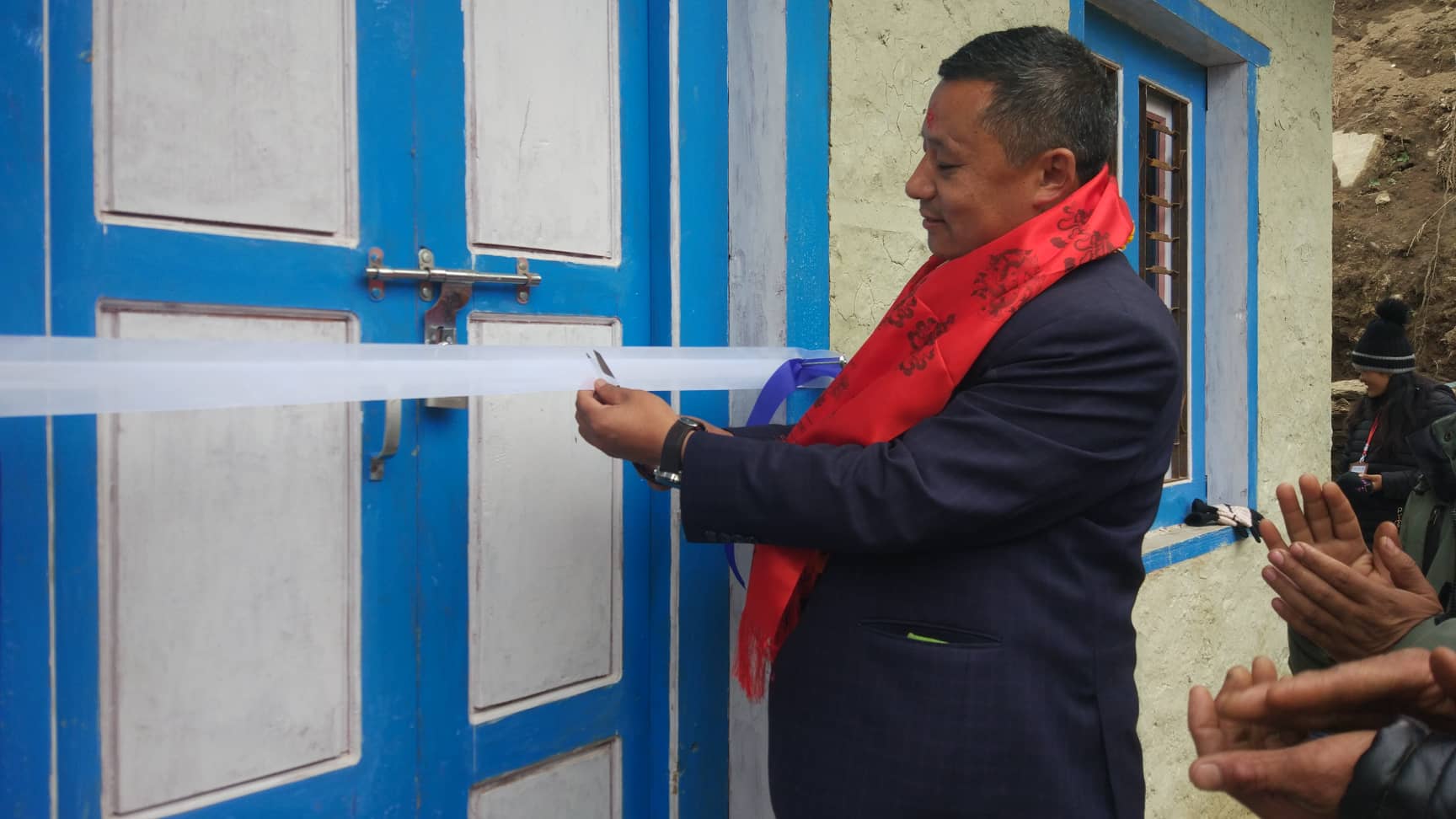 माप्य दुधकोशी गाउँपालिकामा एकै दिनमा २ भवन र एक मन्दिरको उत्घाटन