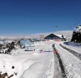 सोलुखुम्बुमा भारी हिमपात (फोटो फिचर)