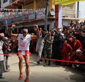 पाथिभरा म्याराथनको उपाधि सोलुखुम्बुका सुमन कुलुङको पोल्टामा