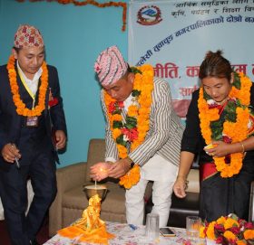 हलेसी तुवाचुङ नगरपालिकाद्वारा सरकारी काममा तीन भाषालाई मान्यता