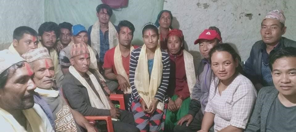 नेपालि कांग्रेसबाट विजयी महिला सदस्य सहित दुई दर्जन भन्दा बढि नेकपा प्रवेश