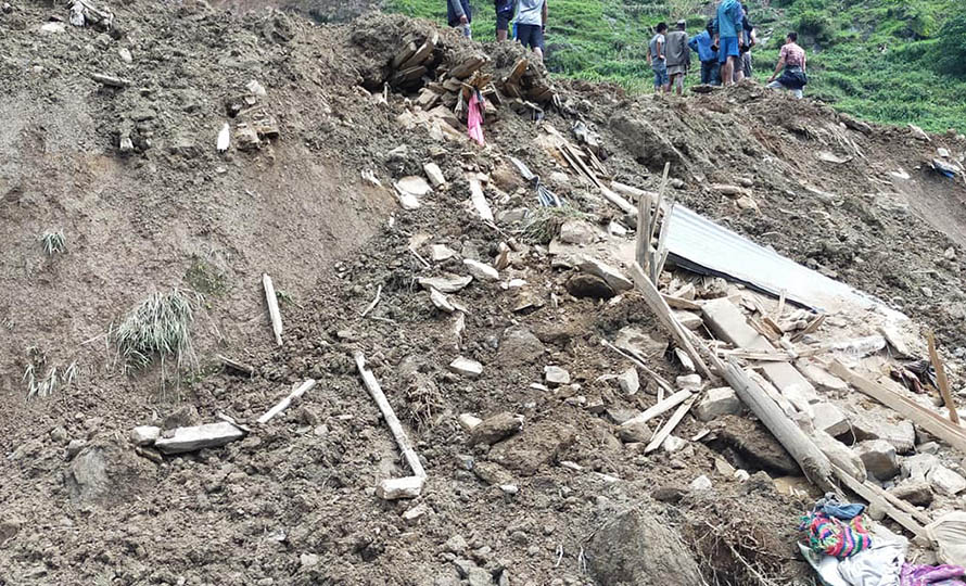 सिन्धुपाल्चोक पहिरोमा ३८ जना बेपत्ता