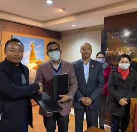 सहुलियतपूर्ण कर्जा सम्बन्धमा थुलुङ दूधकोशी र लक्ष्मी बैंकबीच समझदारी