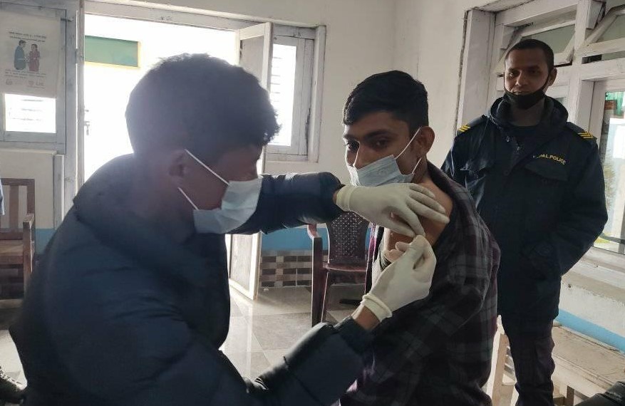 सोलुखुम्बुमा पहिलो चरणको कोरोना खोप अभियान सकियो