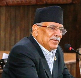 मध्यवादी चुनाव कुनै हालतमा हुँदैन : प्रचण्ड