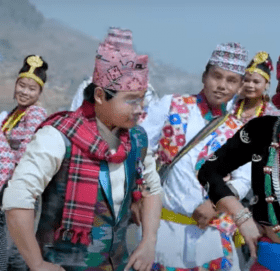 तारा राईको सेवा आलाङ ओनोइ सार्वजानिक (भिडियो सहित)