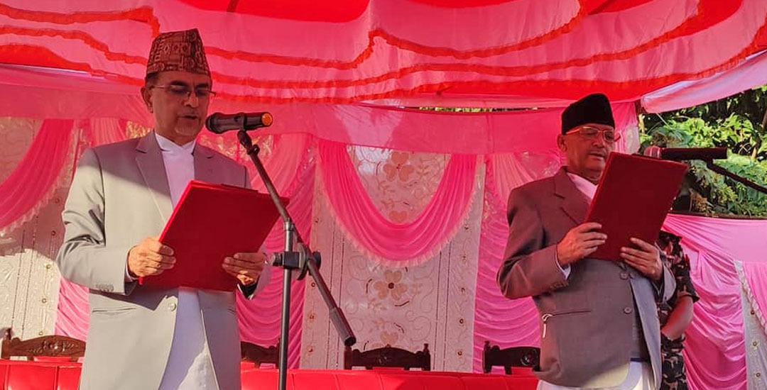 ३ न प्रदेशमा नवनियुक्त मुख्यमन्त्री र मन्त्रीहरुले लिए शपथ