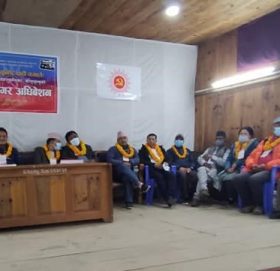 सोलुखुम्बुमा छ स्थानीय तहमा एमालेको अधिवेशन सम्पन्न