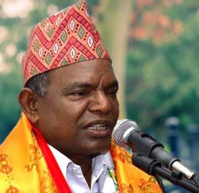 एमालेको केन्द्रीय सदस्य पद लालबाबु पण्डितले अस्वीकार गरे