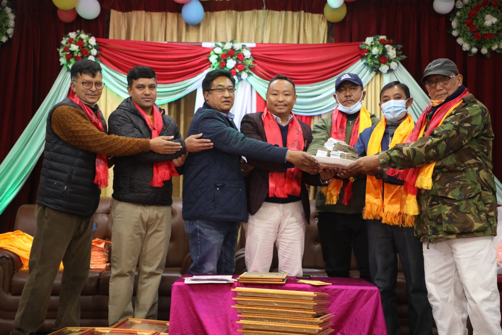 दुधकोशी सामुदायिक अस्पतालका लागि मैदेल सेरोफेरो समाजको रु‍ ६० लाख सहयोग