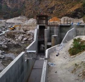 सोलुखोला दुधकोशी हाईड्रोमा पाईप पड्किदा दुई ईन्जिनियरको मृत्यु, एक घाईते