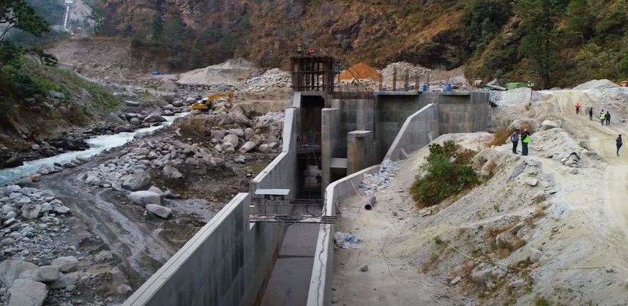 सोलुखोला दुधकोशी हाईड्रोमा पाईप पड्किदा दुई ईन्जिनियरको मृत्यु, एक घाईते