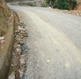 ग्रामीण सडकमा सञ्चालित अधिकांश यातायात बिना अनुमतिका