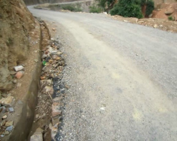 ग्रामीण सडकमा सञ्चालित अधिकांश यातायात बिना अनुमतिका