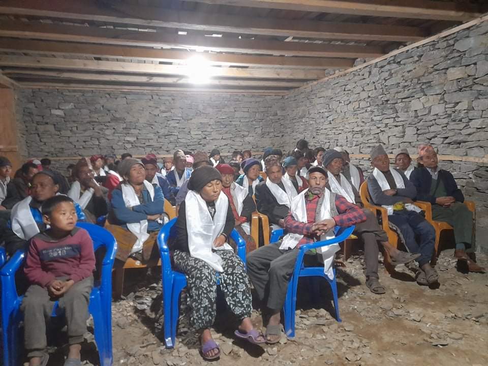 माप्यदुधकोशी घ्रेनुफका ११९ जना कांग्रेस परित्याग गरि एमालेमा प्रवेश