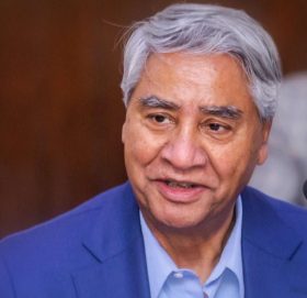 प्रधानमन्त्री देउवासँग विदेश विभाग प्रमुख लिउको भेट