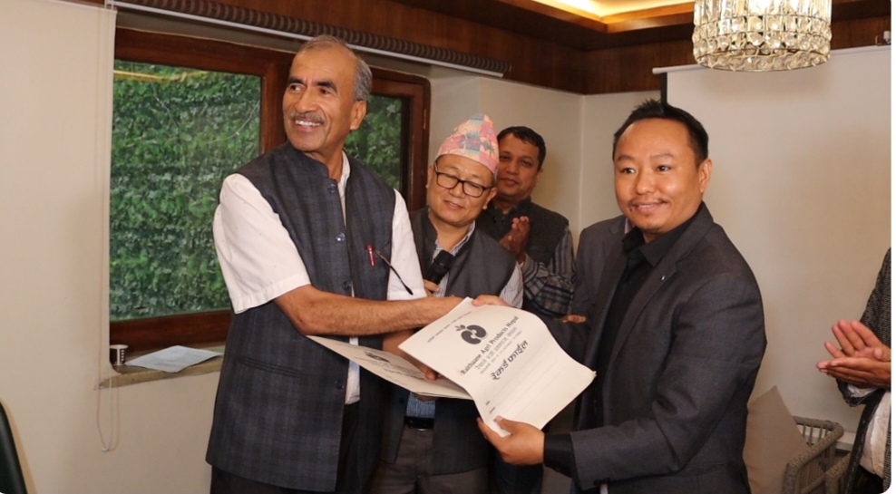 कृषि उपज बजारीकरणका लागि थुलुङ दुधकोशी र रैथाने एग्रो प्रडक्टसबीच एमओयू
