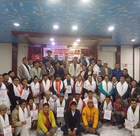 नेकपा एमाले सोलुखुम्बु-काठमाडौं सम्पर्क मञ्चमा खड्क नारायणको नेतृत्वमा नयाँ समिति (नामावली सहित)