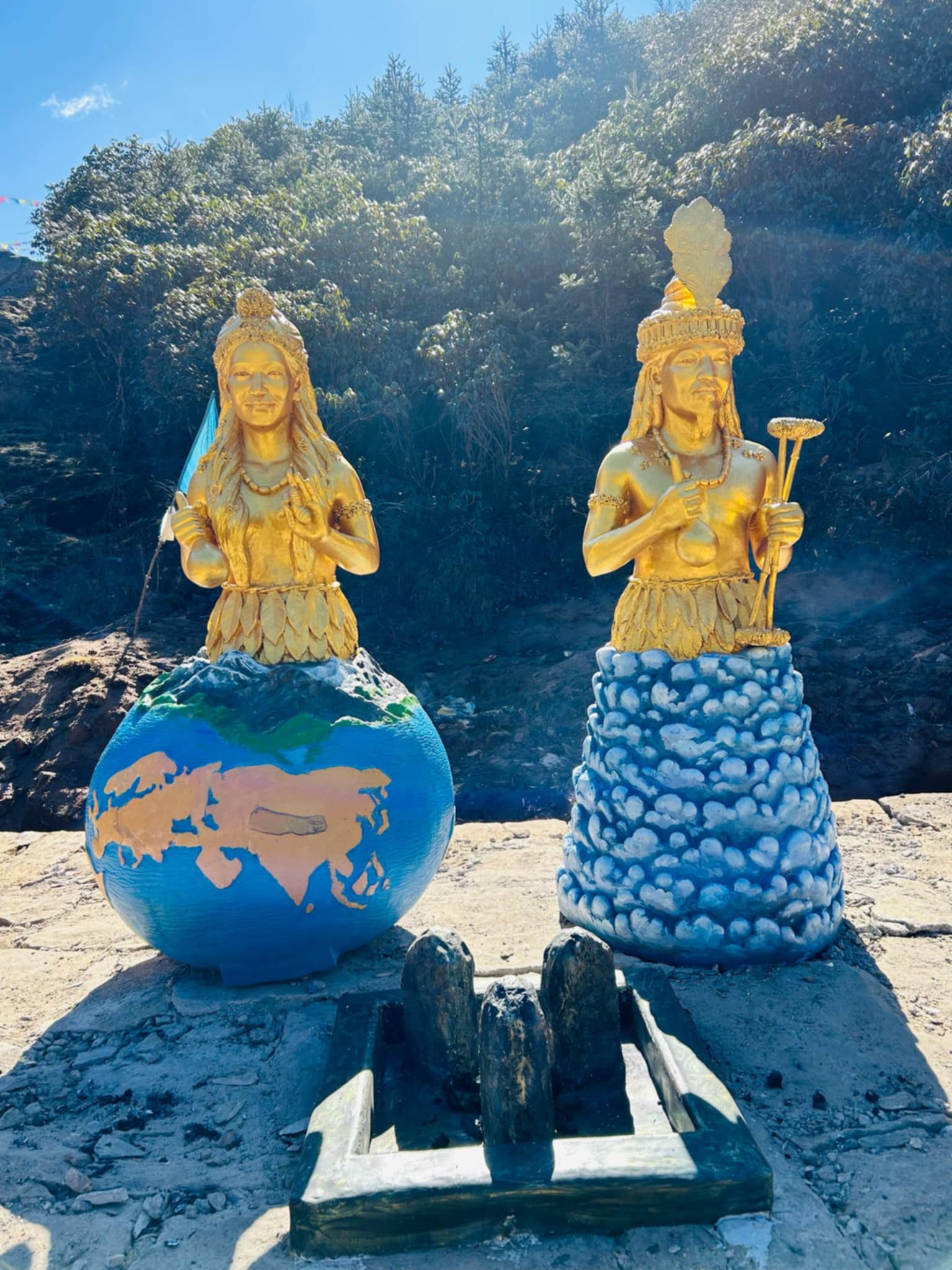 साल्पा सिलिचुङमा सुम्निमा–पारुहाङको ऐतिहासिक प्रतिमा अनावरण