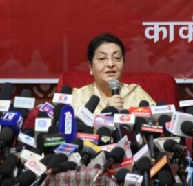 मलाई सक्रिय पार्टी राजनीति गर्न कसैले रोक्न सक्दैन : पूर्ब राष्ट्रपति भण्डारी