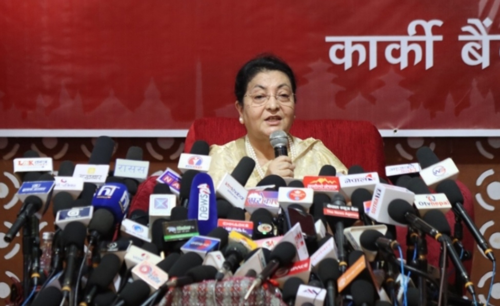 मलाई सक्रिय पार्टी राजनीति गर्न कसैले रोक्न सक्दैन : पूर्ब राष्ट्रपति भण्डारी